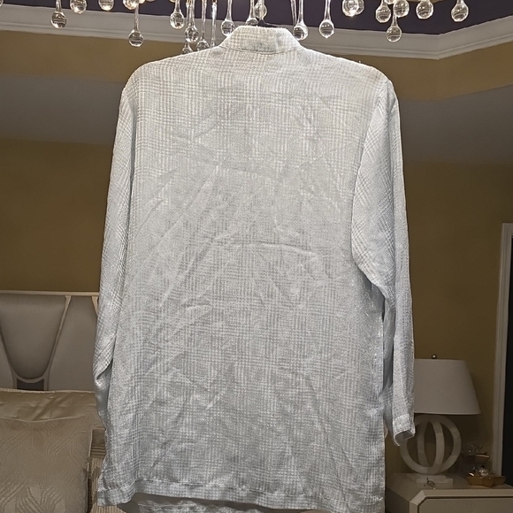 Oscar de la Renta Light Gray Pajama Top - Picture 7 of 16